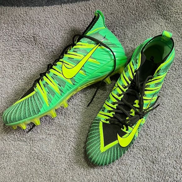 Nike Vapor Untouchable 2 Football Cleats NWOB - Picture 1 of 4